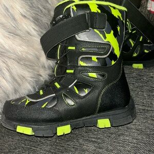 Size four snow boots